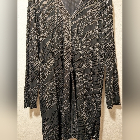 Chico's Leopard Print Longline Button Up Velvet Cardigan - Picture 4 of 12